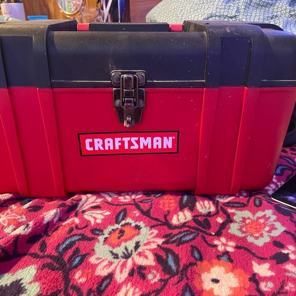 Toolbox - Picture 4 of 4